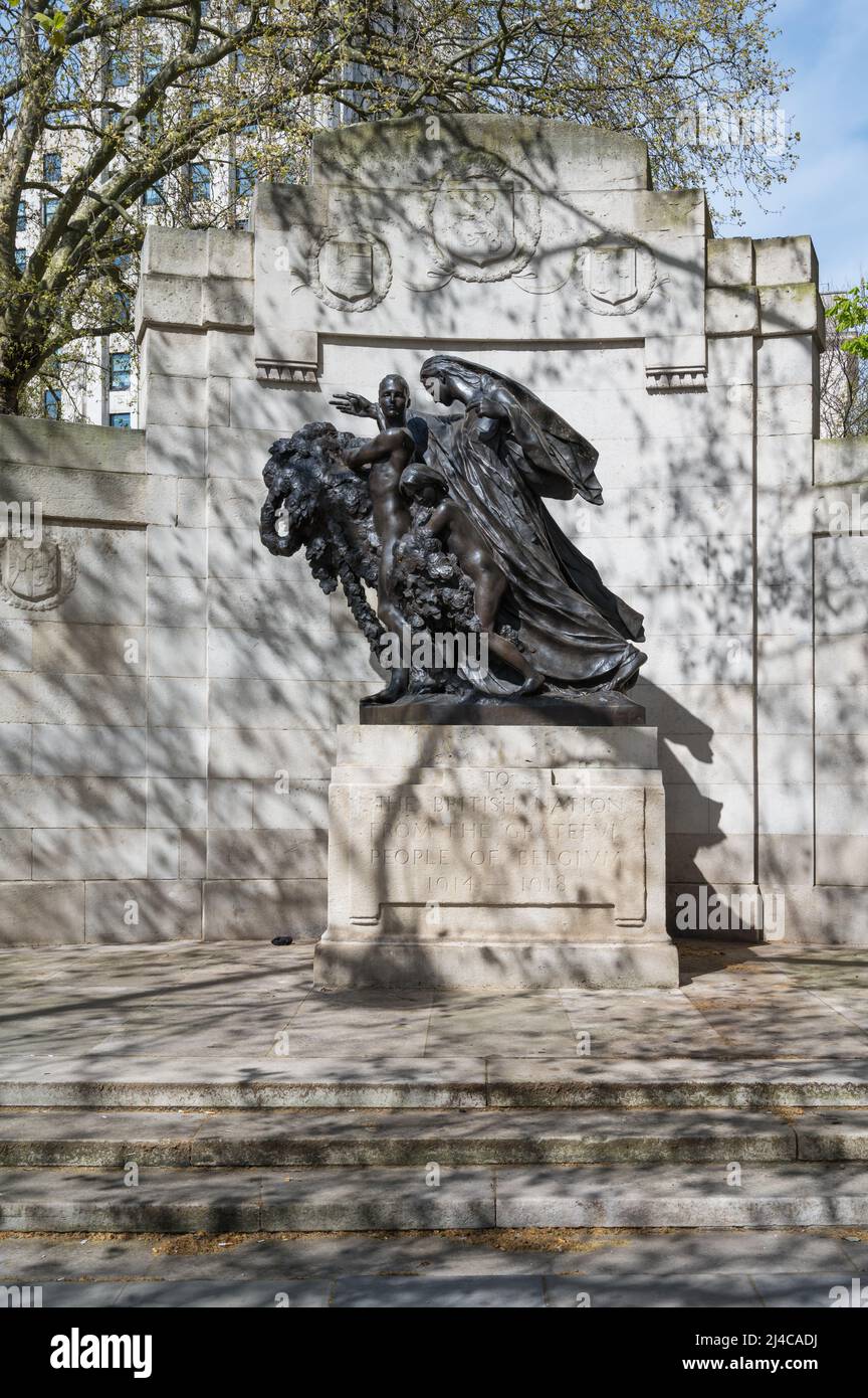 Anglo-Belga Memoriall su Victoria Embankment, Londra. Un memoriale di guerra regalato dal Belgio per l'asistanza data dal Regno Unito durante la prima guerra mondiale. Foto Stock