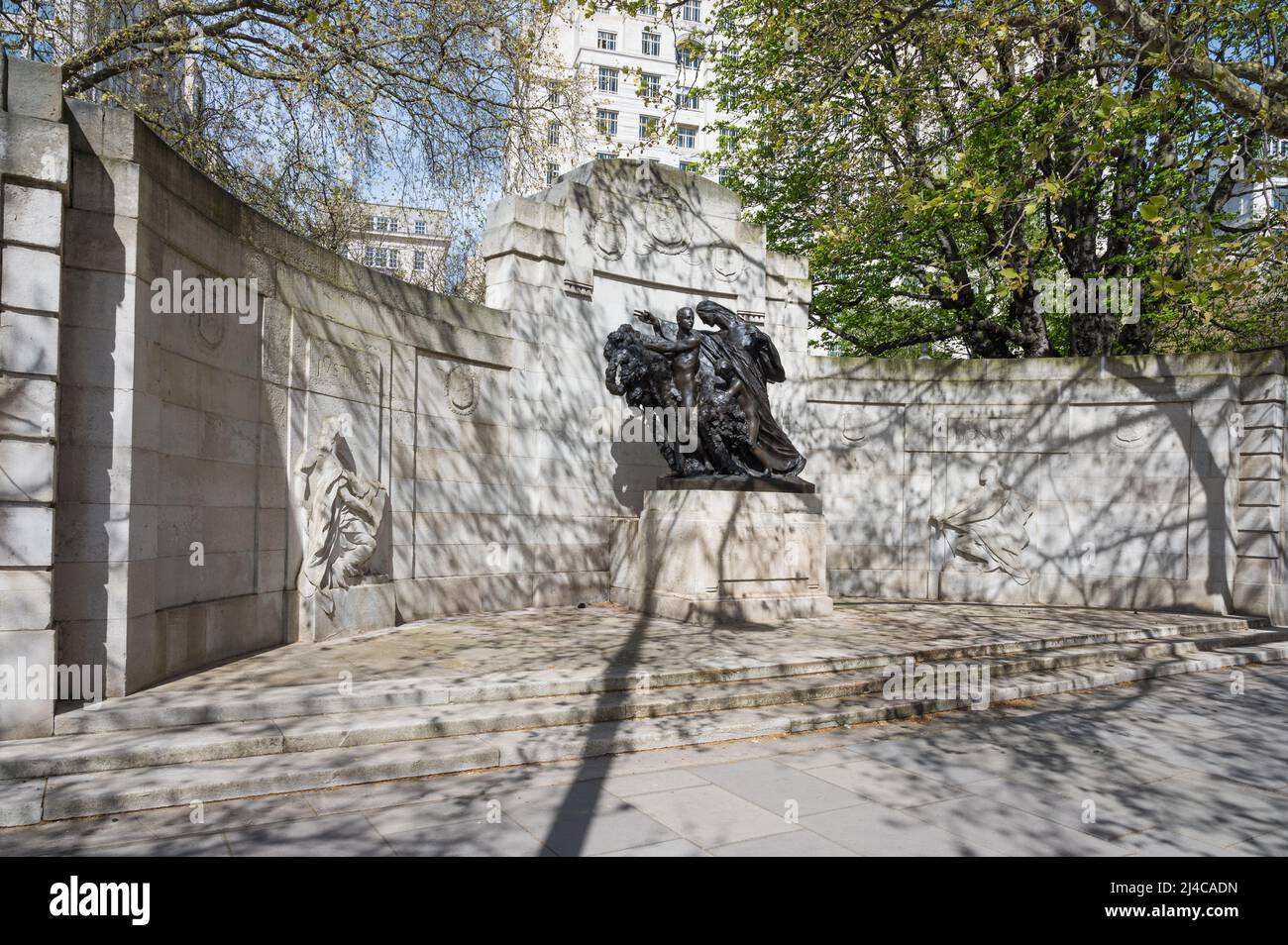 Anglo-Belga Memoriall su Victoria Embankment, Londra. Un memoriale di guerra regalato dal Belgio per l'asistanza data dal Regno Unito durante la prima guerra mondiale. Foto Stock