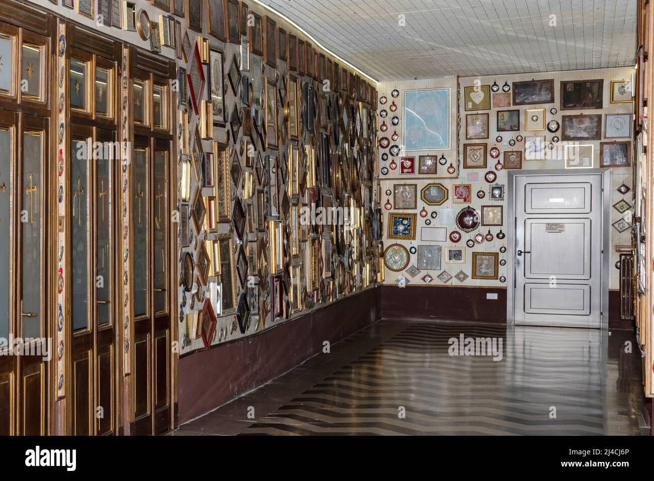 La Galleria deli ex voto per grazia ricoruta - Fontanellato (Pr),Italia, Santuario della Beata Vergine del Santo Rosario Foto Stock