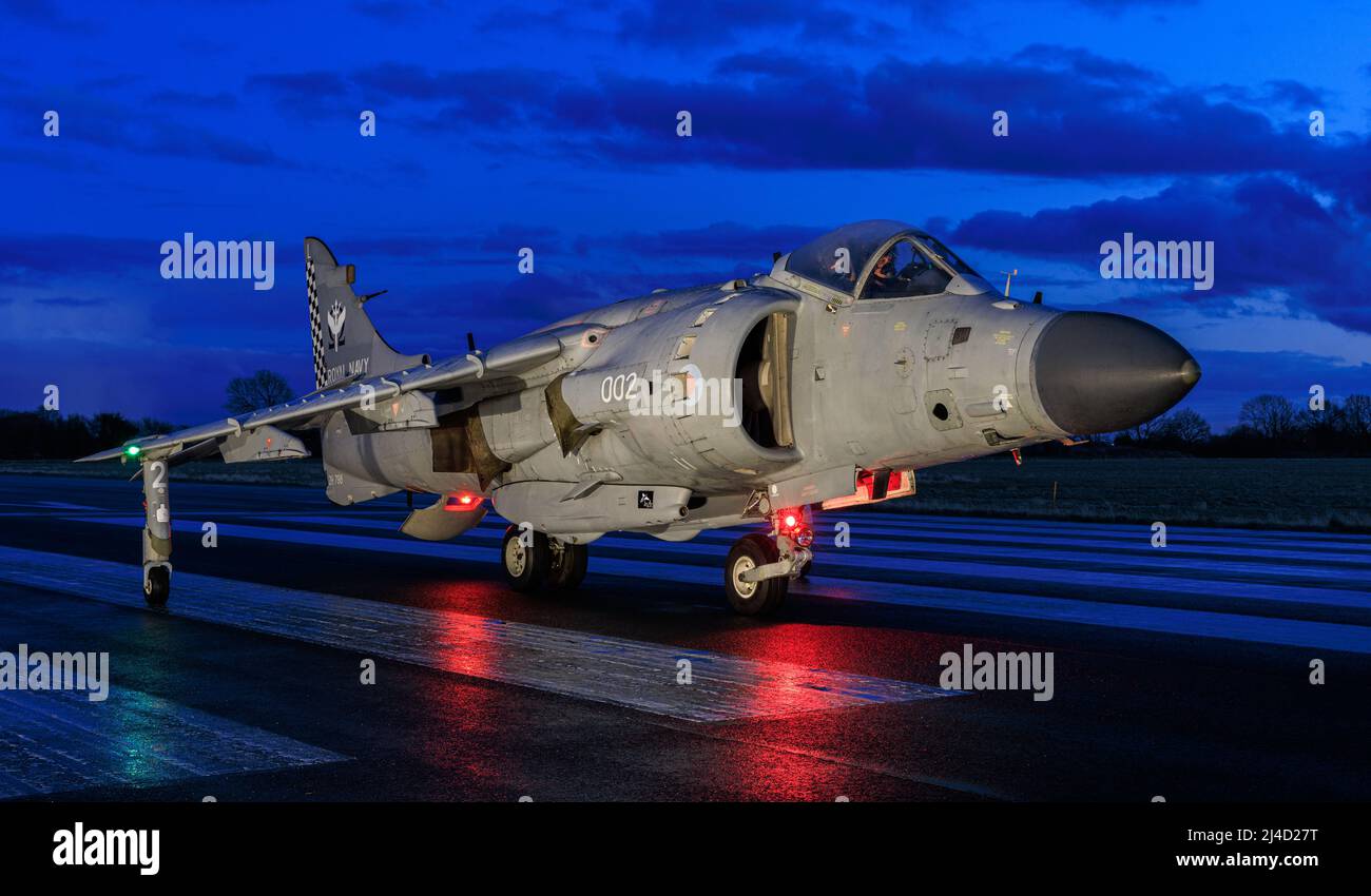 Ex Royal Navy Sea Harrier FA2 alla RAF Church Fenton, Yorkshire, Regno Unito Foto Stock