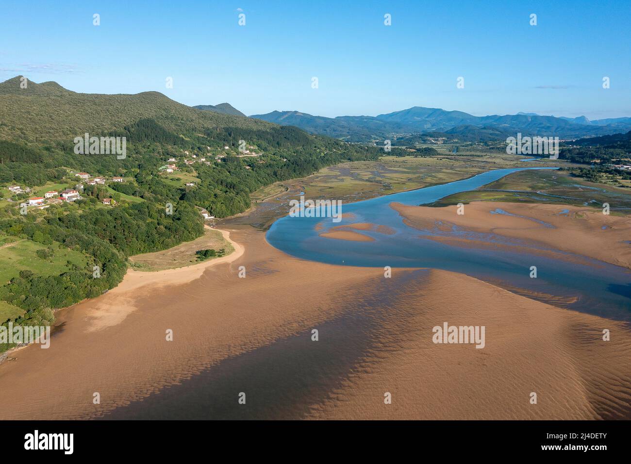 Riserva della biosfera dell'estuario di Urdaibai, estuario del fiume Oka, regione di Gernika-Lumo, provincia di Biscay, Paesi Baschi, Spagna Foto Stock