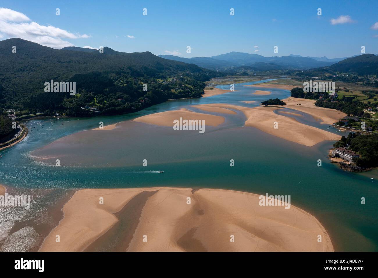 Riserva della biosfera dell'estuario di Urdaibai, estuario del fiume Oka, regione di Gernika-Lumo, provincia di Biscay, Paesi Baschi, Spagna Foto Stock