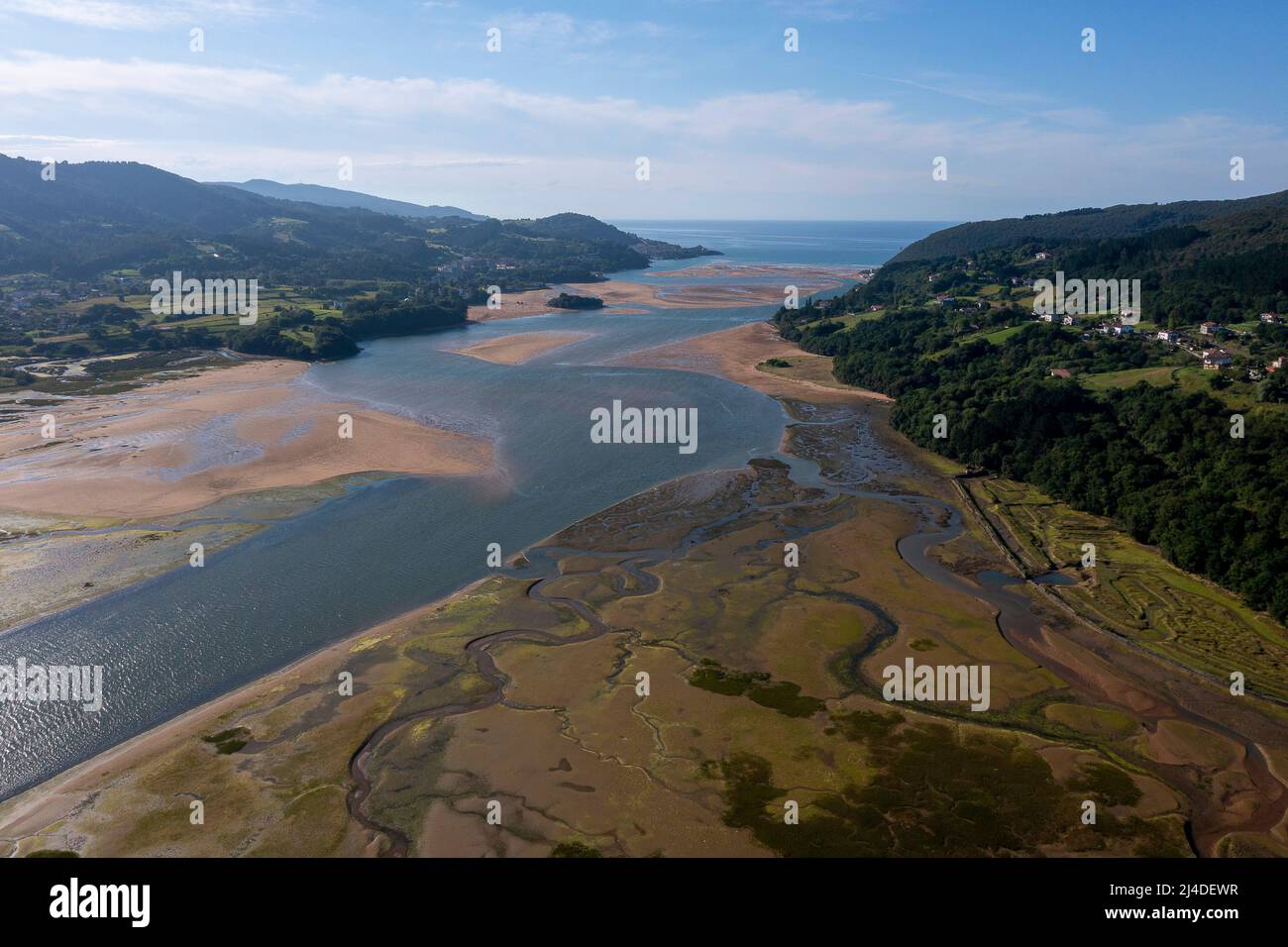 Riserva della biosfera dell'estuario di Urdaibai, estuario del fiume Oka, regione di Gernika-Lumo, provincia di Biscay, Paesi Baschi, Spagna Foto Stock