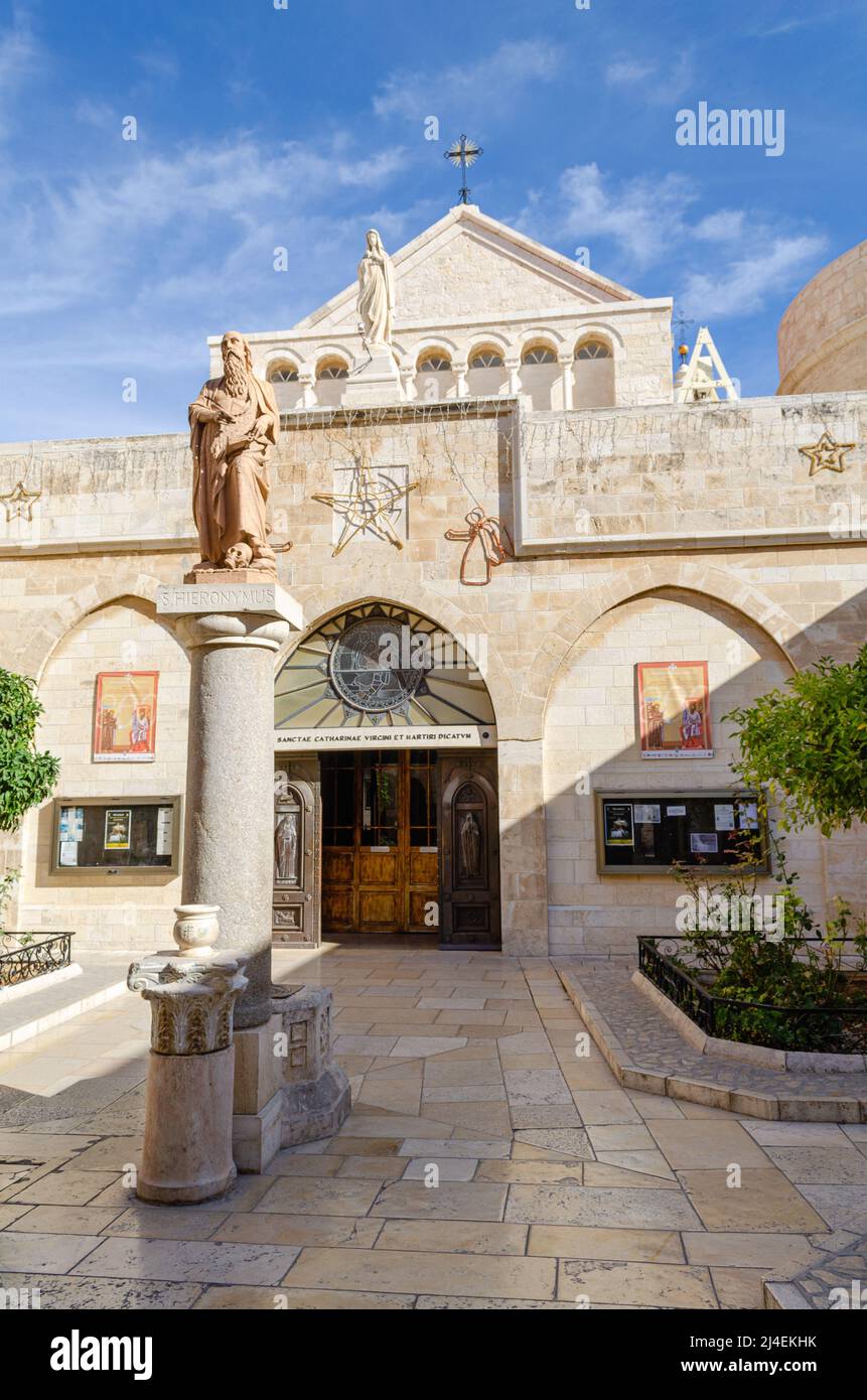 Palestina. La città di Betlemme. La Chiesa della Natività di Gesù Cristo in una giornata di sole. Foto Stock