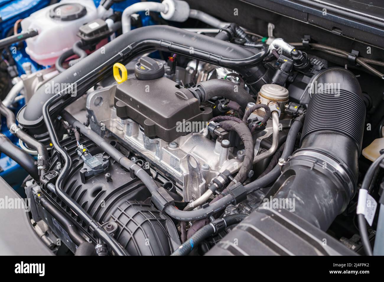 Vano motore di un'automobile moderna, riparazione o servise di automobile. Foto Stock