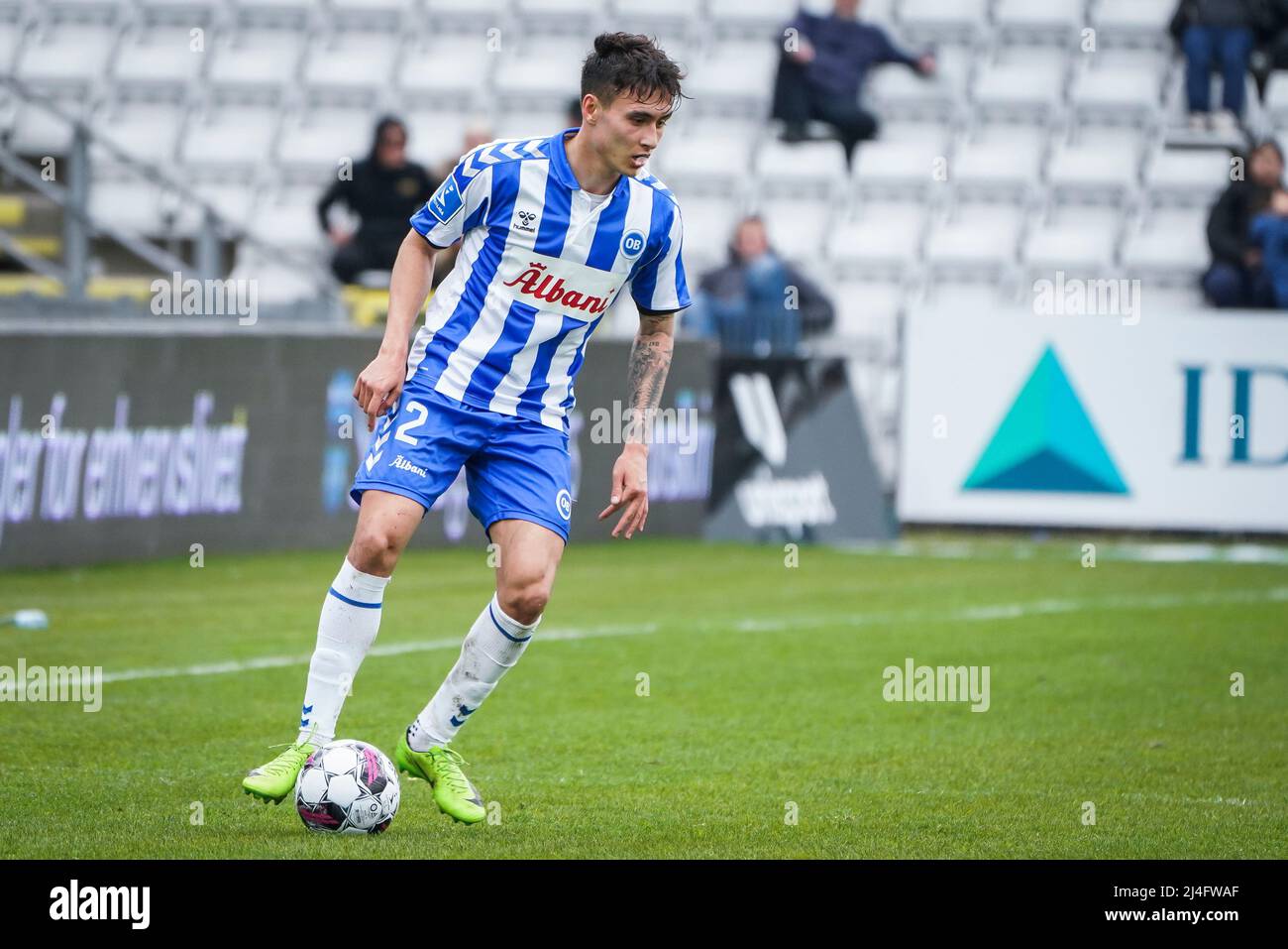 Odense, Danimarca. 14th Apr 2022. Nicholas Mickelson (2) di OB visto durante la partita Superliga del 3F tra Odense Boldklub e Vejle Boldklub presso il Parco Naturale dell'energia di Odense. (Photo Credit: Gonzales Photo/Alamy Live News Foto Stock