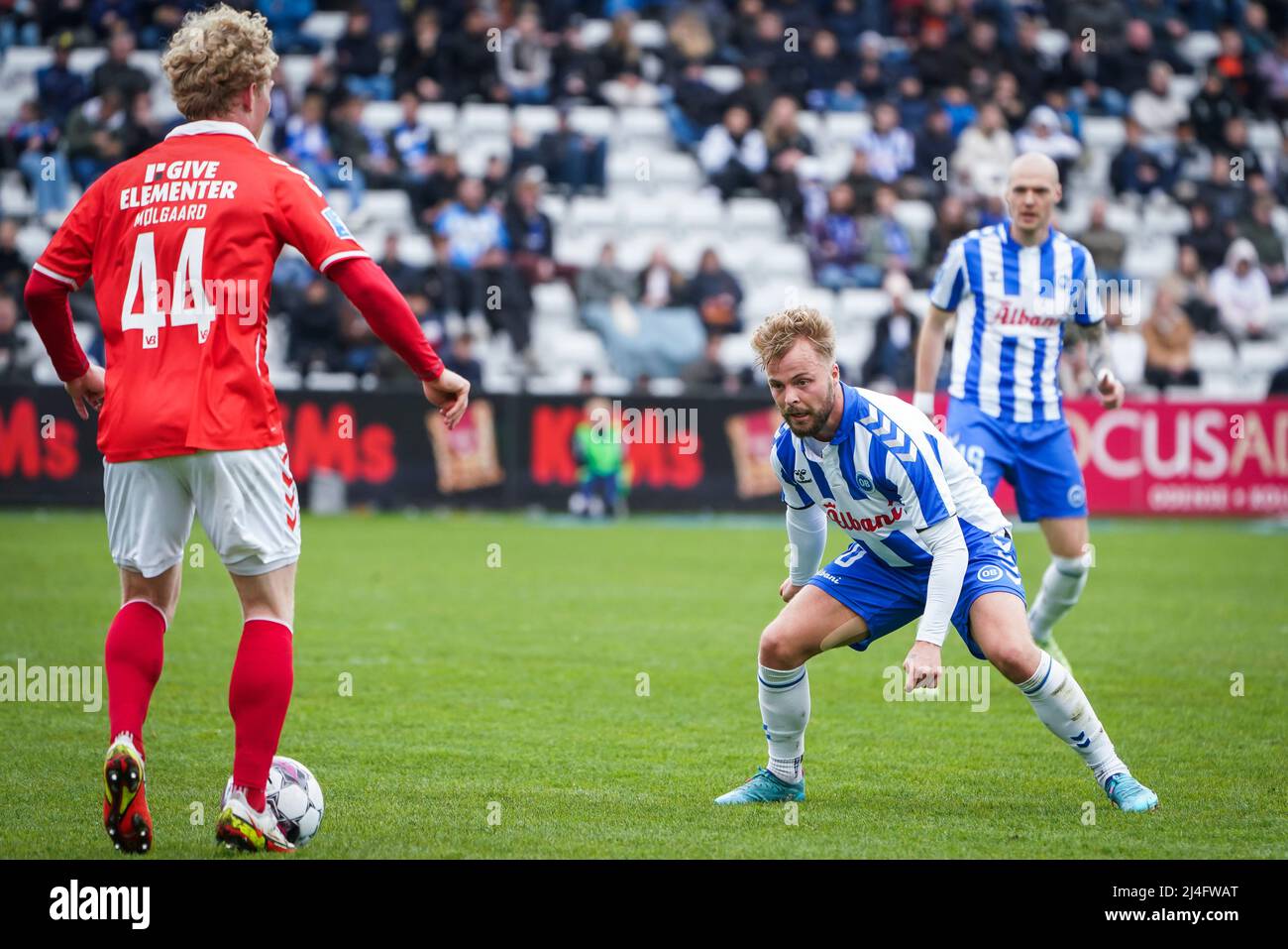 Odense, Danimarca. 14th Apr 2022. Sander Svendsen (10) di OB visto durante la partita Superliga del 3F tra Odense Boldklub e Vejle Boldklub presso il Nature Energy Park di Odense. (Photo Credit: Gonzales Photo/Alamy Live News Foto Stock