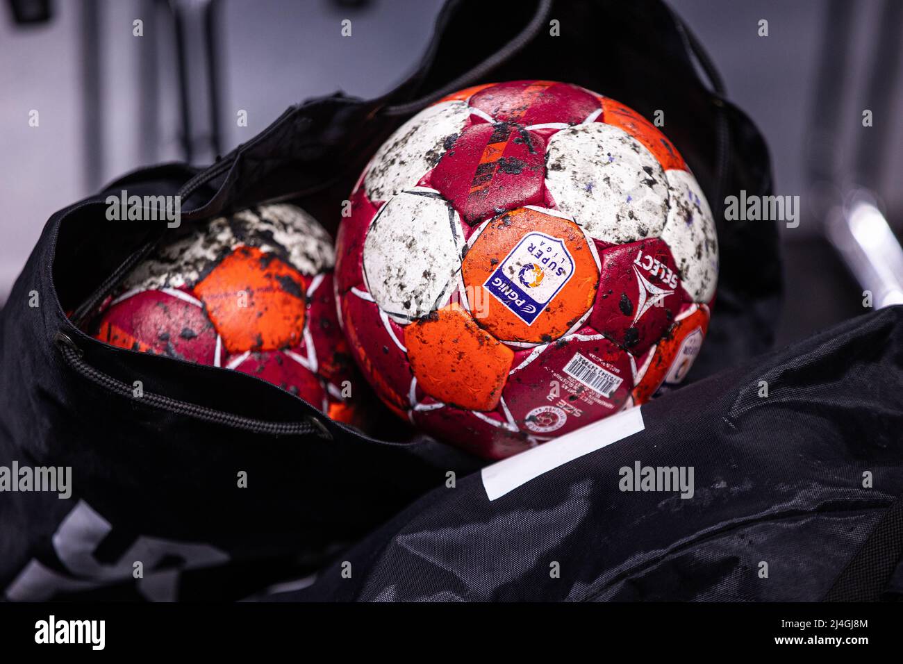 Copenaghen, Danimarca. 14th Apr 2022. Le palline sono pronte per la partita di pallamano tra Danimarca e Polonia alla Royal Arena di Copenhagen. (Photo Credit: Gonzales Photo/Alamy Live News Foto Stock
