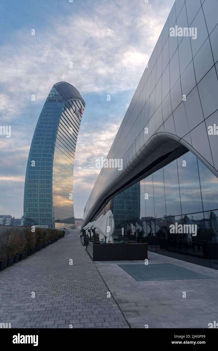 Torre Libeskind o Torre PwC, chiamata anche il Curvo, Milano Foto Stock