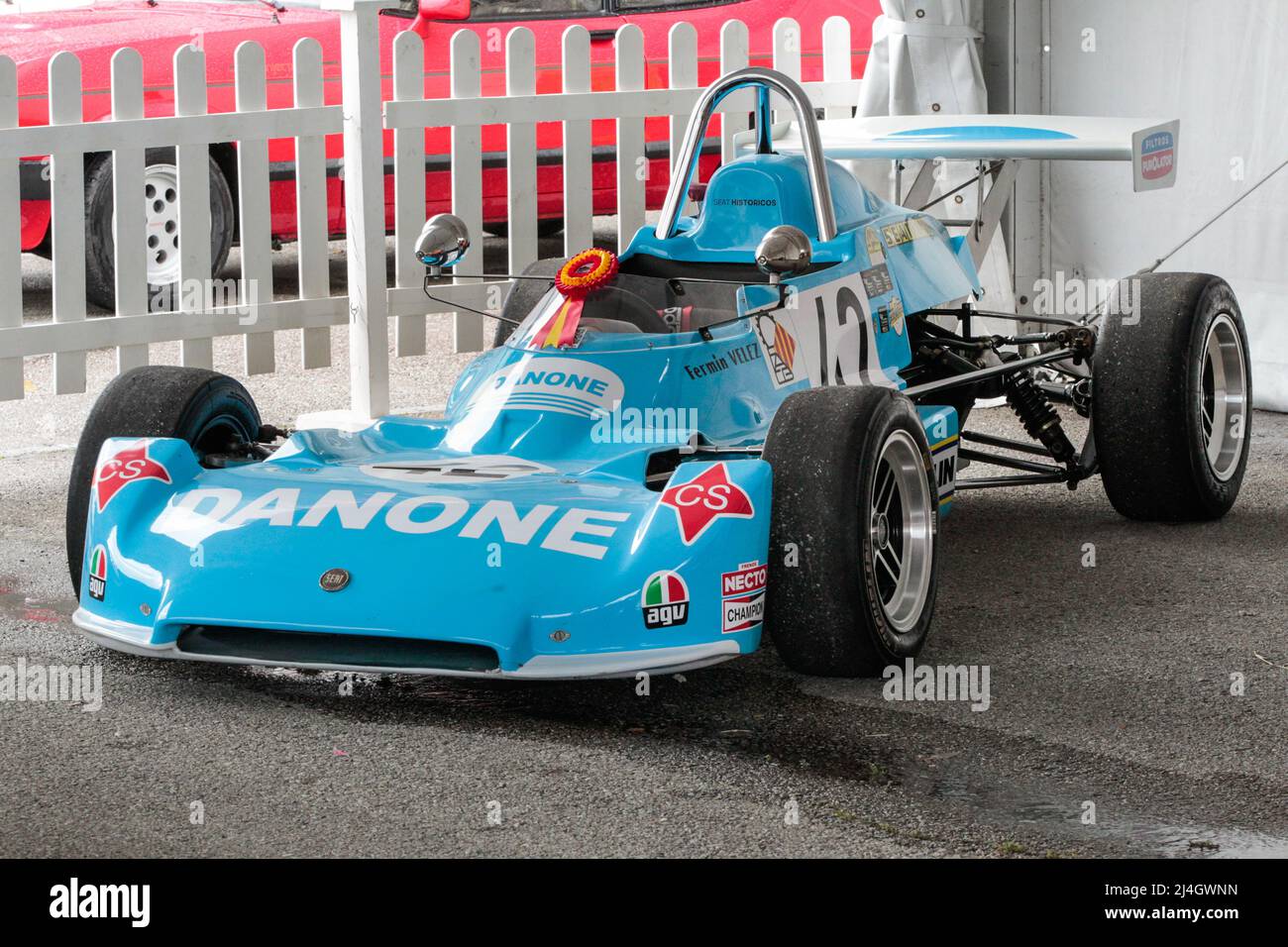 1976 auto da corsa Selex ST5 guidata da Fermin Velez che ha preso parte al campionato di Formula Seat 1430 in Spagna nel circuito 1970s della Catalogna Foto Stock