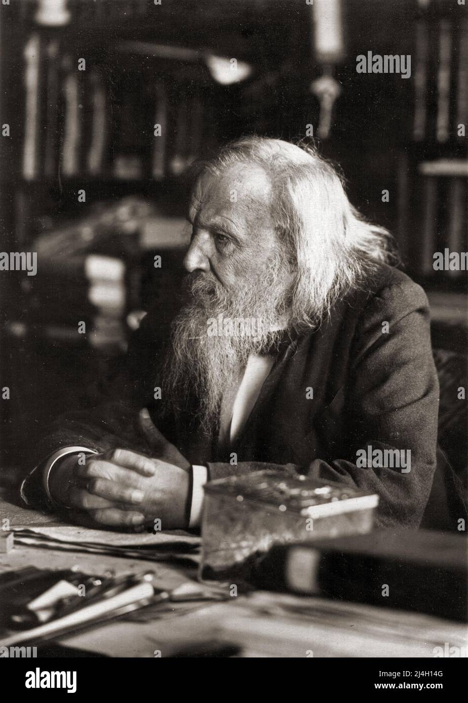 Dmitri Ivanovich Mendeleev, Dmitriy Ivanovich Mendeleyev, (1834 – 1907) chimico e inventore russo. Foto Stock