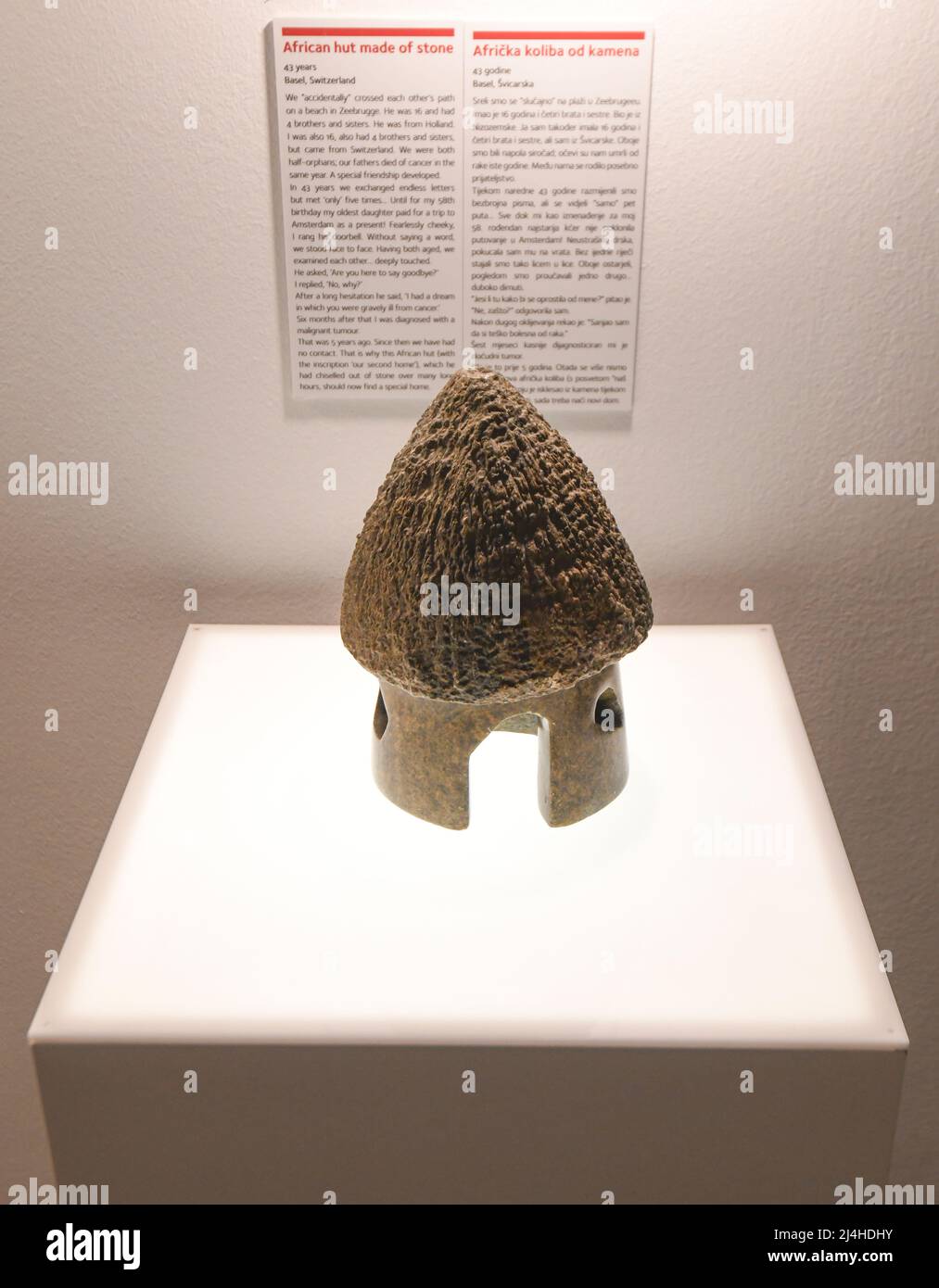 Museo delle relazioni infrante: Capanna africana in pietra. Zagabria, Croazia Foto Stock