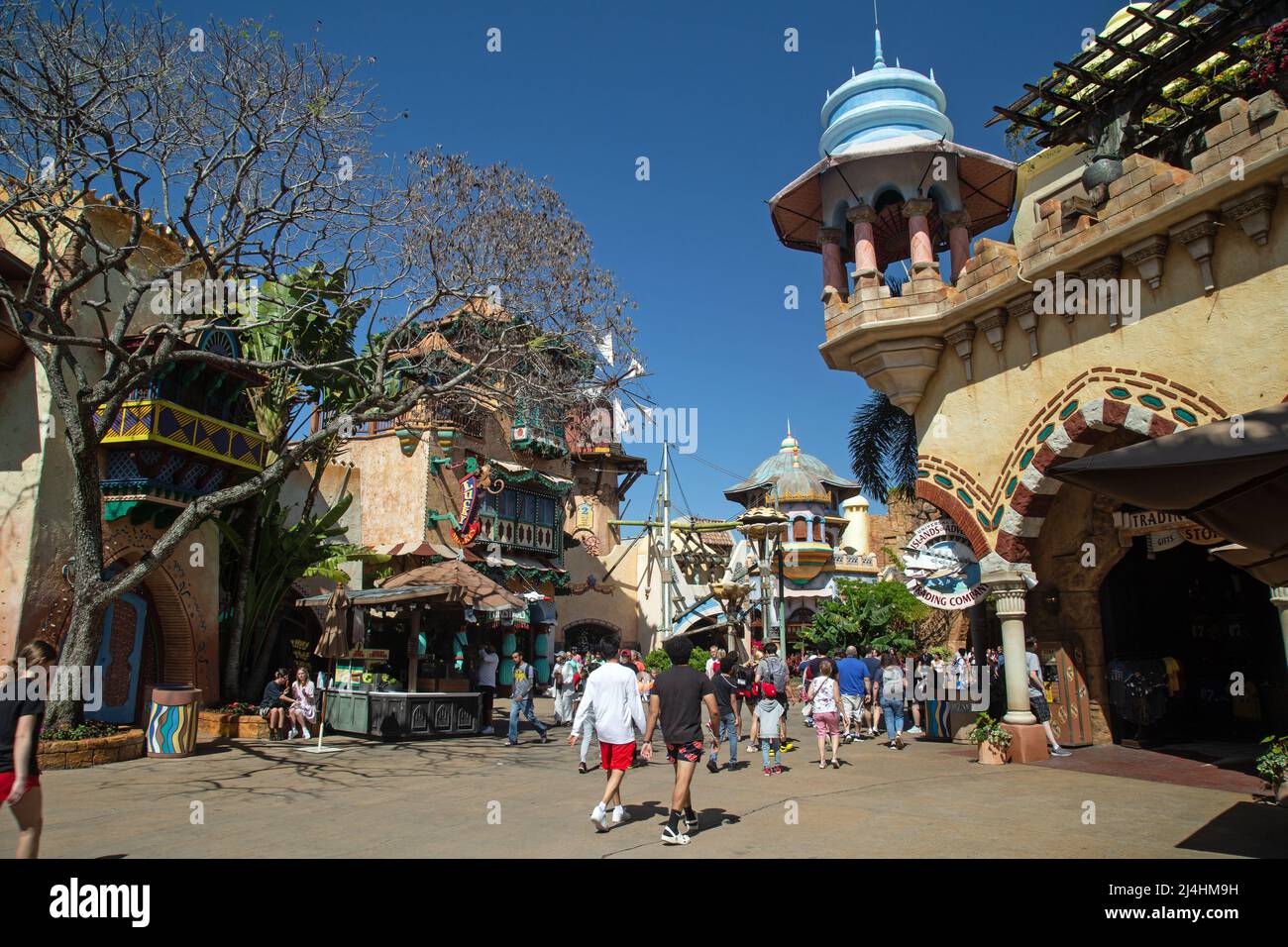 Parco a tema Islands of Adventure, Orlando, Florida, USA, marzo 26th, 2022, visitatori del parco a tema Foto Stock