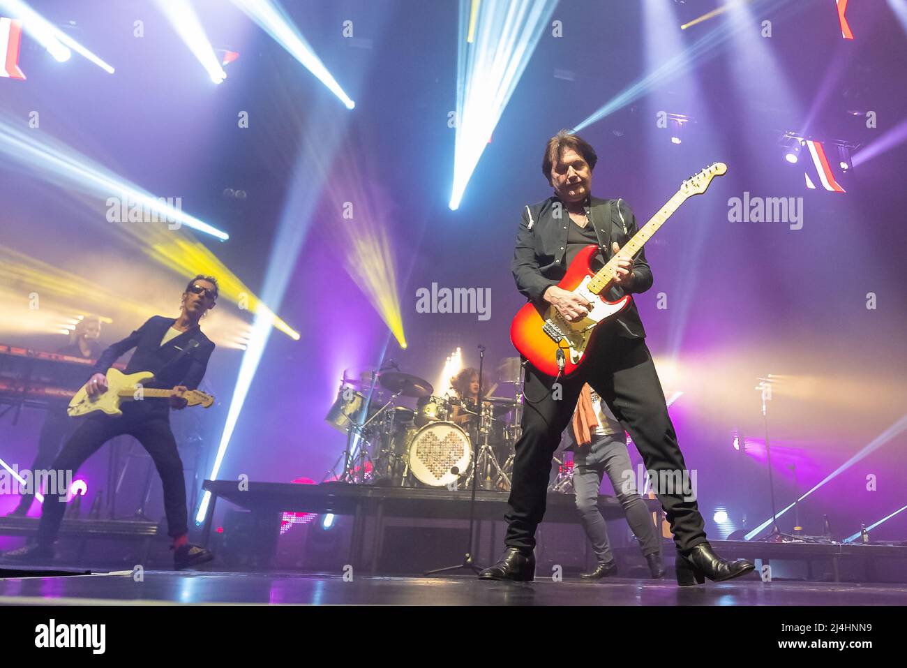 Hull, Regno Unito. 15th Apr 2022. Simple Minds si esibiscono alla Bonus Arena come parte del loro 40 anni anniversario tour 2022. Credit: Gary Stafford/Alamy Live News Foto Stock