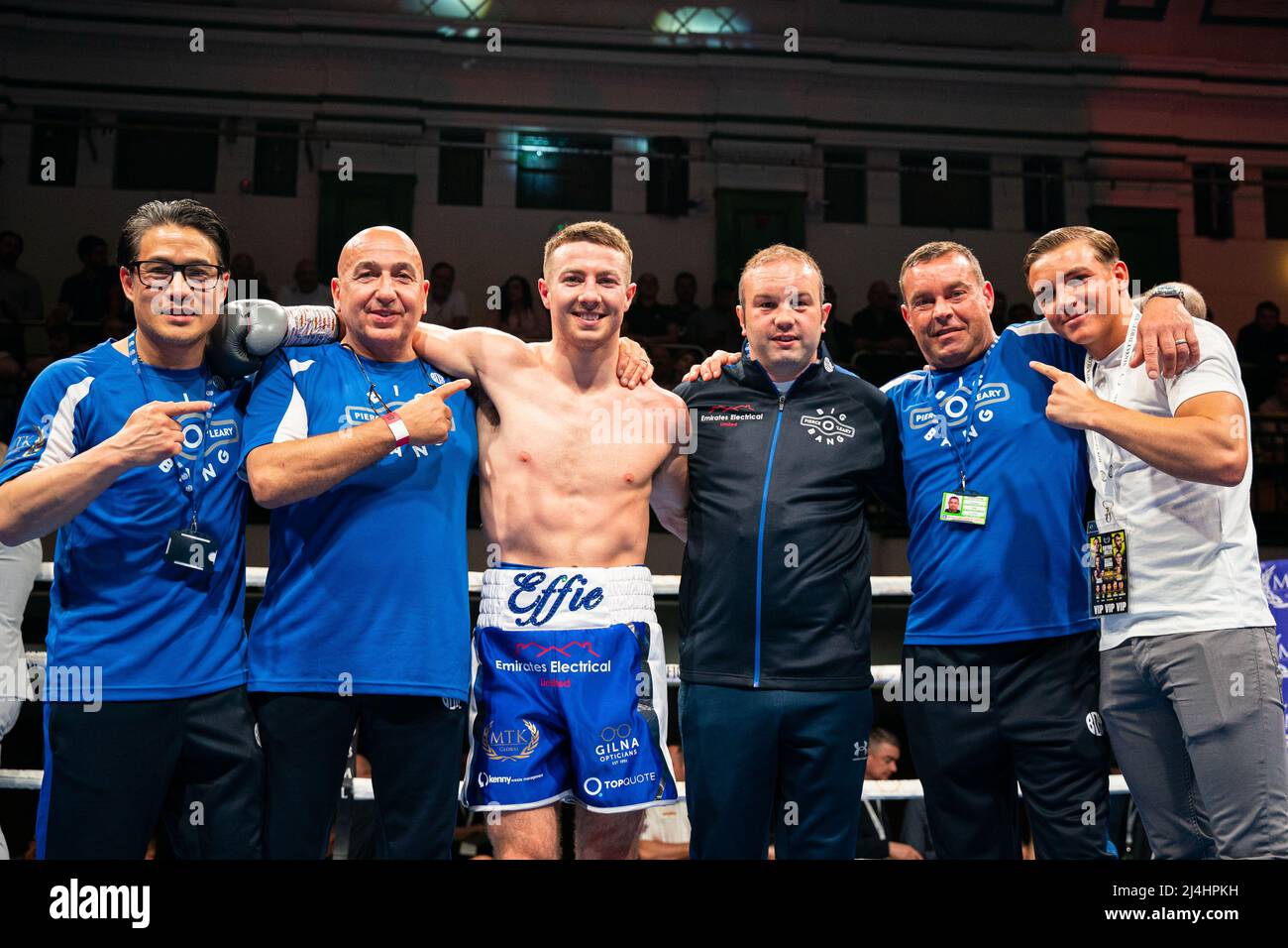 Londra, Regno Unito. 15th Apr 2022. Team o'Leary durante la MTK Fight Night tra o'Leary e Augustine alla York Hall di Londra, Inghilterra Sam Mallia/SPP Credit: SPP Sport Press Photo. /Alamy Live News Foto Stock