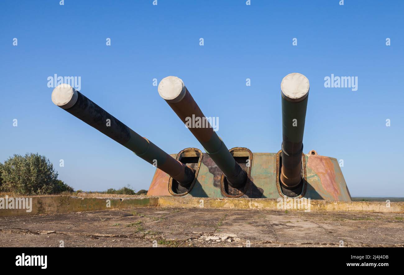 Pistola tripla della batteria Armored 30. Unità militare sovietica che era importante nella difesa di Sevastopol 1941-1942 durante la seconda guerra mondiale Foto Stock