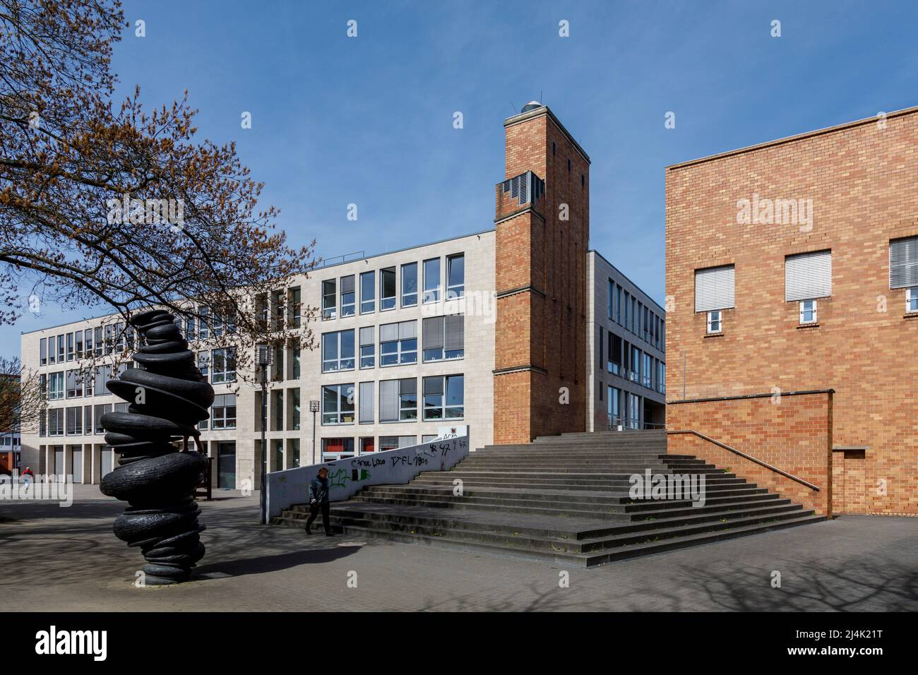 Scultura presso l'ufficio distrettuale di Viersen, a sinistra l'amministrazione cittadina Foto Stock