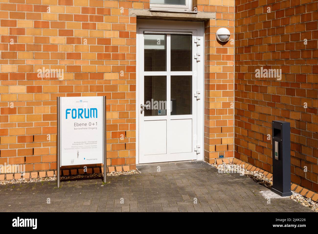 Ingresso senza barriere al forum presso l'ufficio distrettuale di Viersen Foto Stock