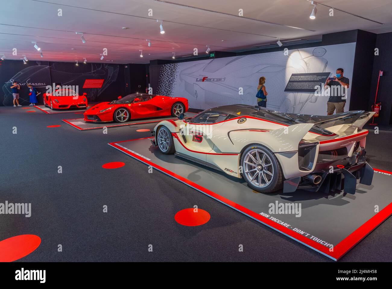 Maranello, Italia, 23 settembre 2021: Ferrari FXXK Evo all'interno del museo Ferrari a Maranello, Italia. Foto Stock