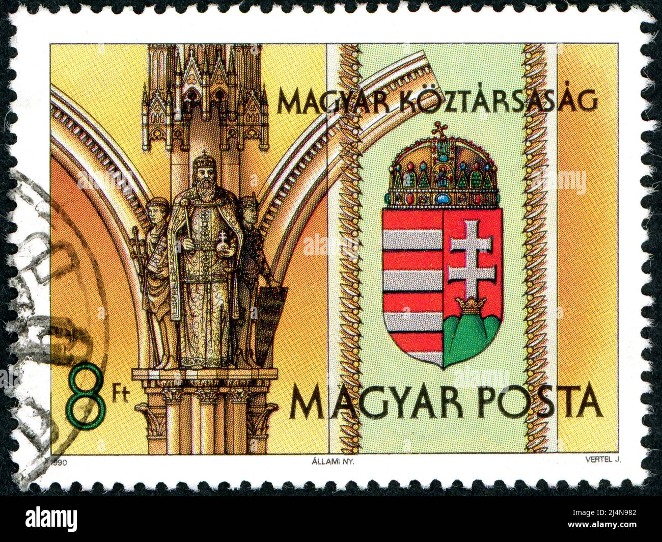 UNGHERIA - CIRCA 1990: Francobollo stampato in Ungheria, mostrando nuovo stemma dell'Ungheria, circa 1990 Foto Stock