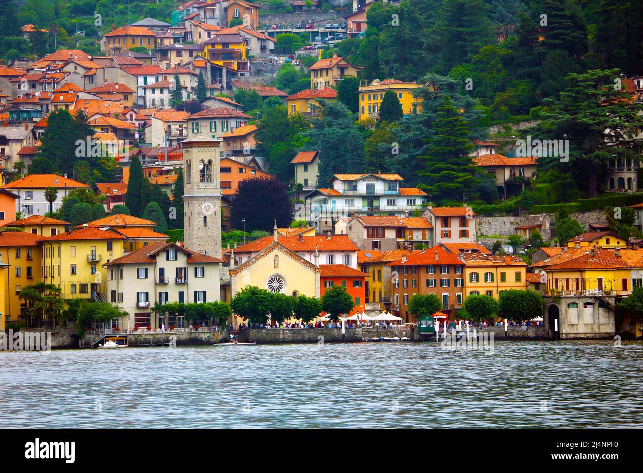 Il villaggio di Torno sulle rive del lago di Como in Italia settentrionale Foto Stock