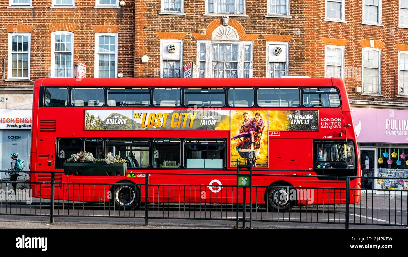 Epsom Surrey London UK, Aprile 17 2022, Red Double Decker Bus Servizio di trasporto pubblico Foto Stock