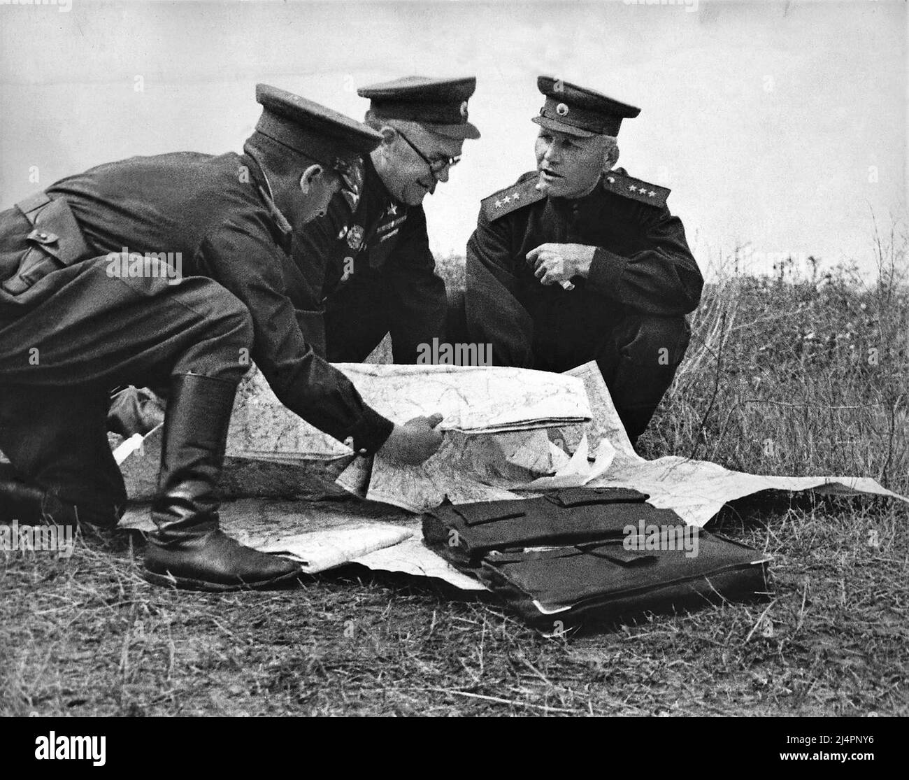 Due dei comandanti più formidabili e capaci del WW2, Georgy Zhukov e Ivan Konev durante la battaglia di Kursk, 1943 Foto Stock