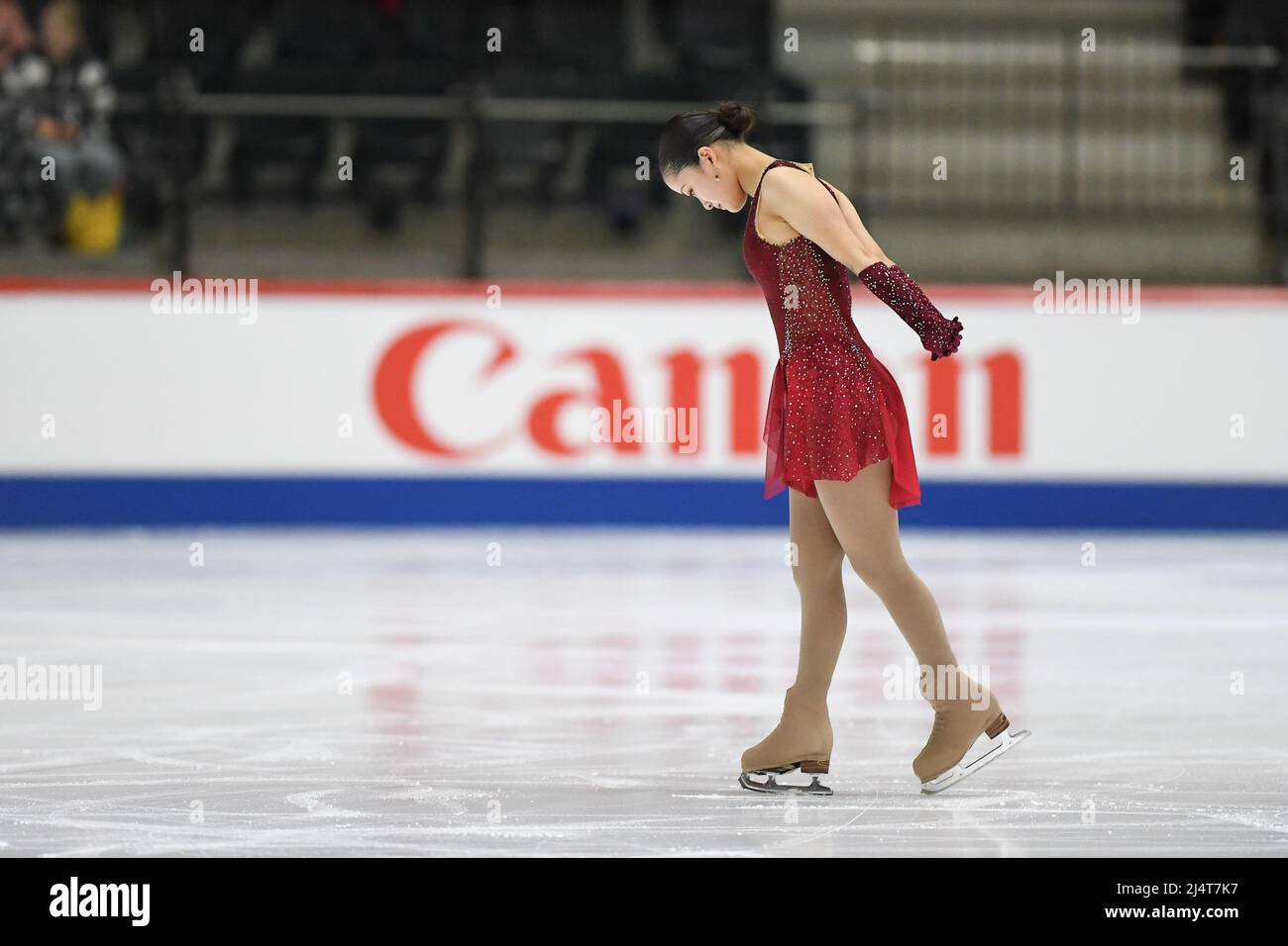 Rinka WATANABE (JPN), durante lo Skating libero delle donne, al campionato mondiale di skating della figura junior di ISU 2022, alla sala di ghiaccio di Tondiraba, il 17 aprile 2022 a Tallinn, Estonia. Credit: Raniero Corbelletti/AFLO/Alamy Live News Foto Stock