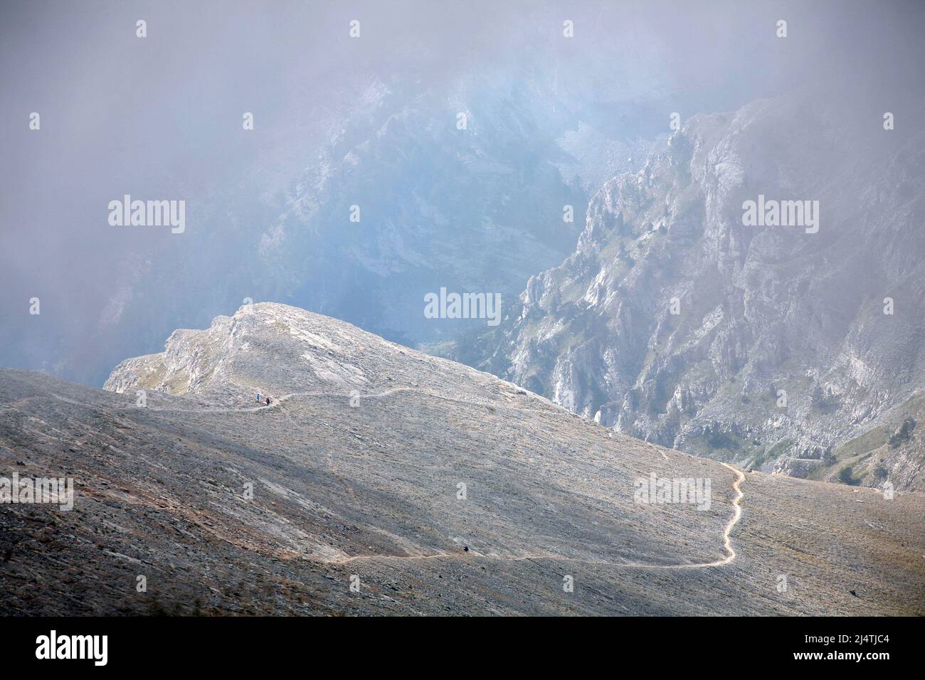 Gente trekking a Monte Olimpo in Grecia. Il Monte Olimpo è la casa dei dodici Olimpi, i principali dei del pantheon greco. Foto Stock