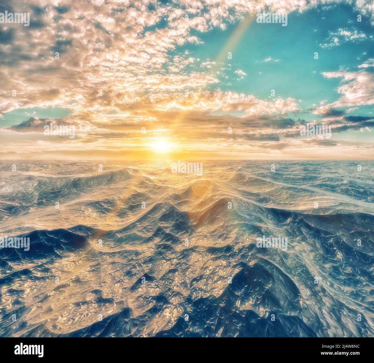 Sunburst getta il mare aperto tempestoso in toni caldi, con onde ondulate e nuvole sparse che formano un caotico paesaggio marino Foto Stock