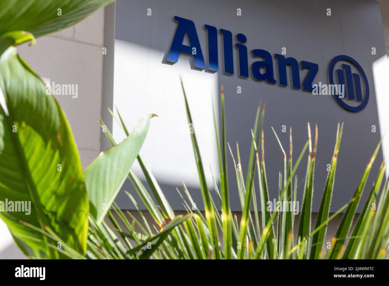 L'esterno dell'ufficio Allianz Insurance London mostra la segnaletica, Gracechurch Street, Londra Foto Stock