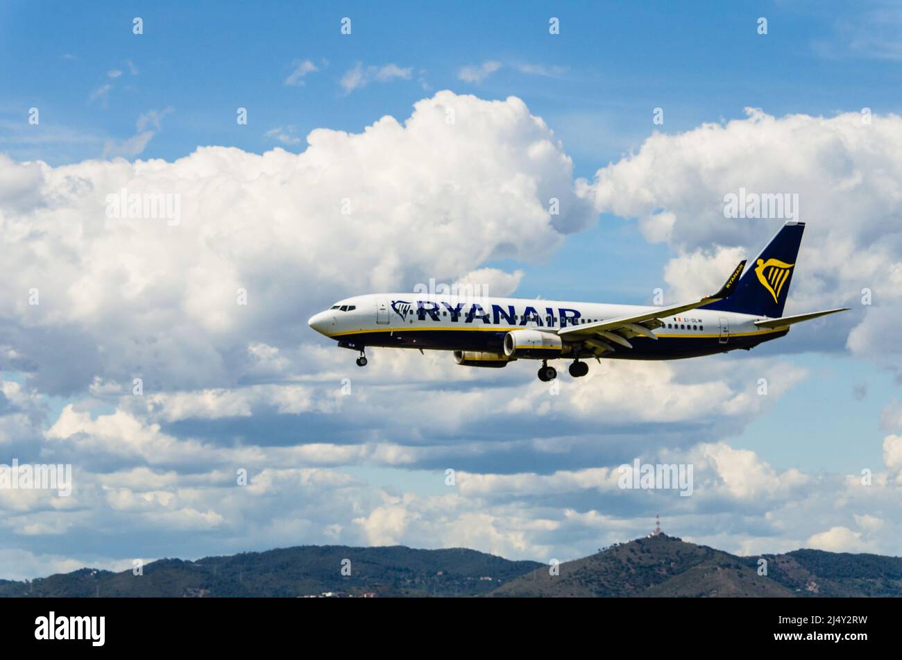 Barcellona, Spagna; 18 maggio 2019: La compagnia Ryanair Boeing 737 Aircraft, atterra all'aeroporto Josep Tarradellas di Barcellona-El Prat Foto Stock