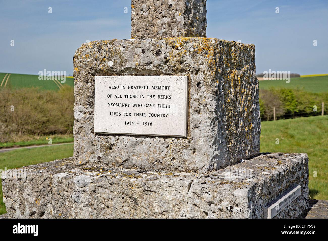 Un monumento in granito in ricordo del maggiore Filippo Musgrave Neeld Wroughton che fu ucciso in azione nella seconda battaglia di Gaza nel 1917. Foto Stock