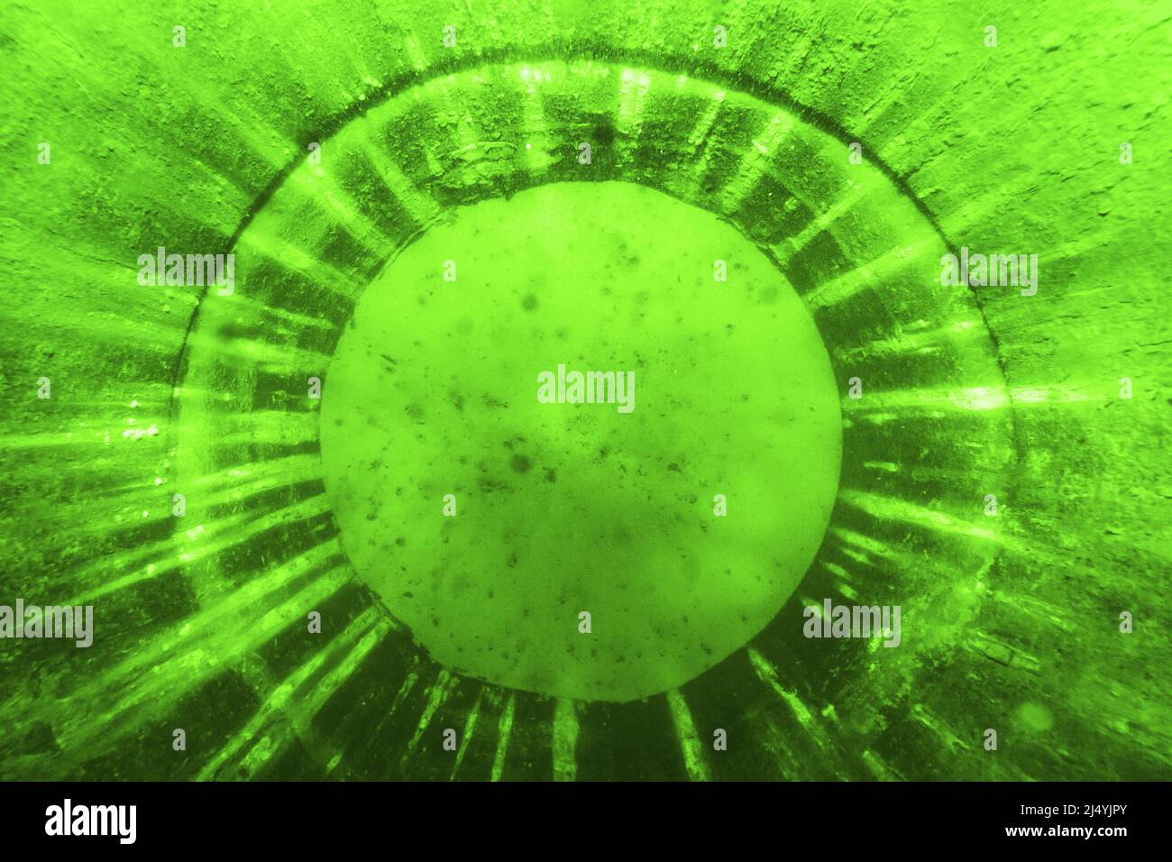Astratto sfondo naturale alla moda in schema di colore acido con un'immagine simile al sole. Foto Stock