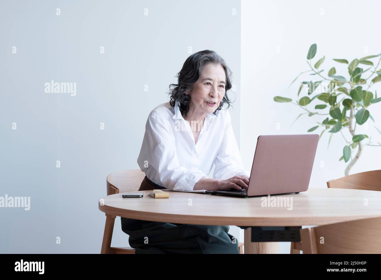 Sorridente Business donna Foto Stock