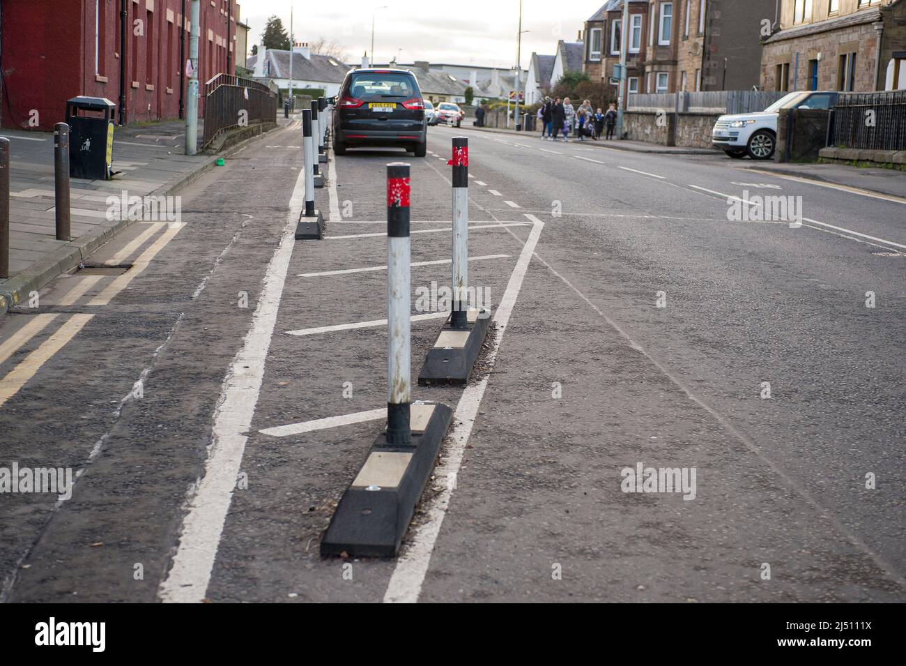 Vista di 'passi per le persone' su Longstone Road a Edimburgo credito: Euan Cherry Foto Stock