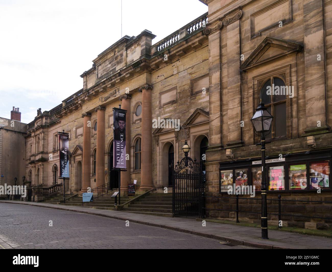 National Justice Museum Nottingham England UK dove i visitatori ascoltano storie vere e proprie portate alla vita straordinaria Foto Stock