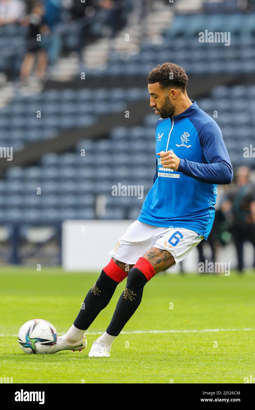 Connor Goldson, giocando con Rangers FC, Glasgow, allenando e riscaldando a Hampden Park, Glasgow, Scozia, Regno Unito Foto Stock
