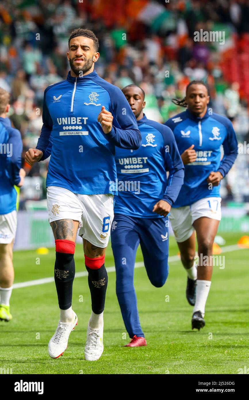 Connor Goldson, giocando con Rangers FC, Glasgow, allenando e riscaldando a Hampden Park, Glasgow, Scozia, Regno Unito Foto Stock