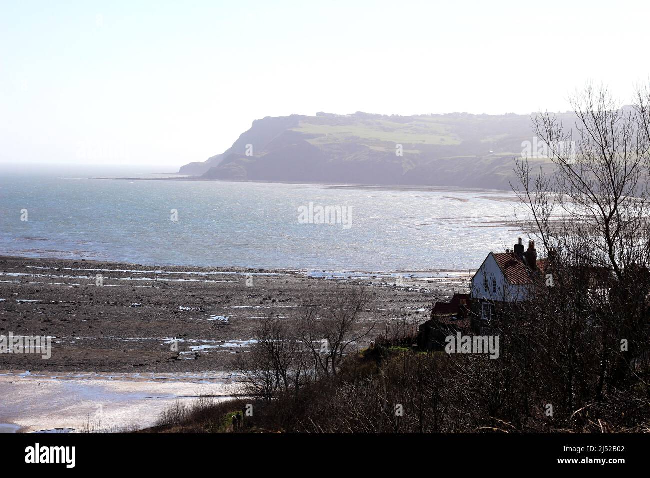 Vista su Robin Hood's Bay, Yorkshire, Regno Unito Foto Stock