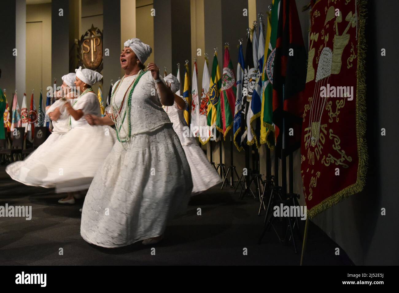 SÃO PAULO, SP - 19.04.2022: LANAMENTO DO PROGRAMA QUALIFICA SAMBA - lancio del programma qualifica Samba e consegna del diploma per la registrazione del Carnevale come patrimonio immateriale dello Stato di São Paulo, e il sigillo della diversità per la Liga das Escolas de Samba, questo Martedì, (19) a Palácio dos Bandeirantes, SP. (Foto: Roberto Casimiro/Fotoarena) Foto Stock