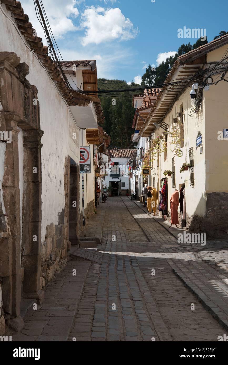 Cuesta De San Blas strada dello shopping nel quartiere artigianale di San Blas a Cusco Foto Stock