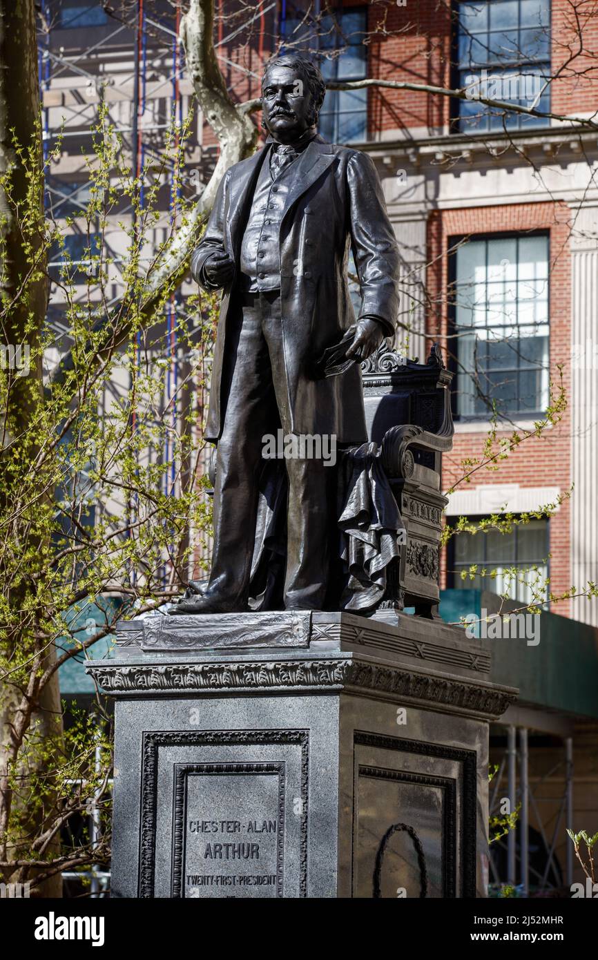 Statua del ventunesimo presidente Chester A. Arthur, Madison Square Park, New York, NY, USA. Foto Stock