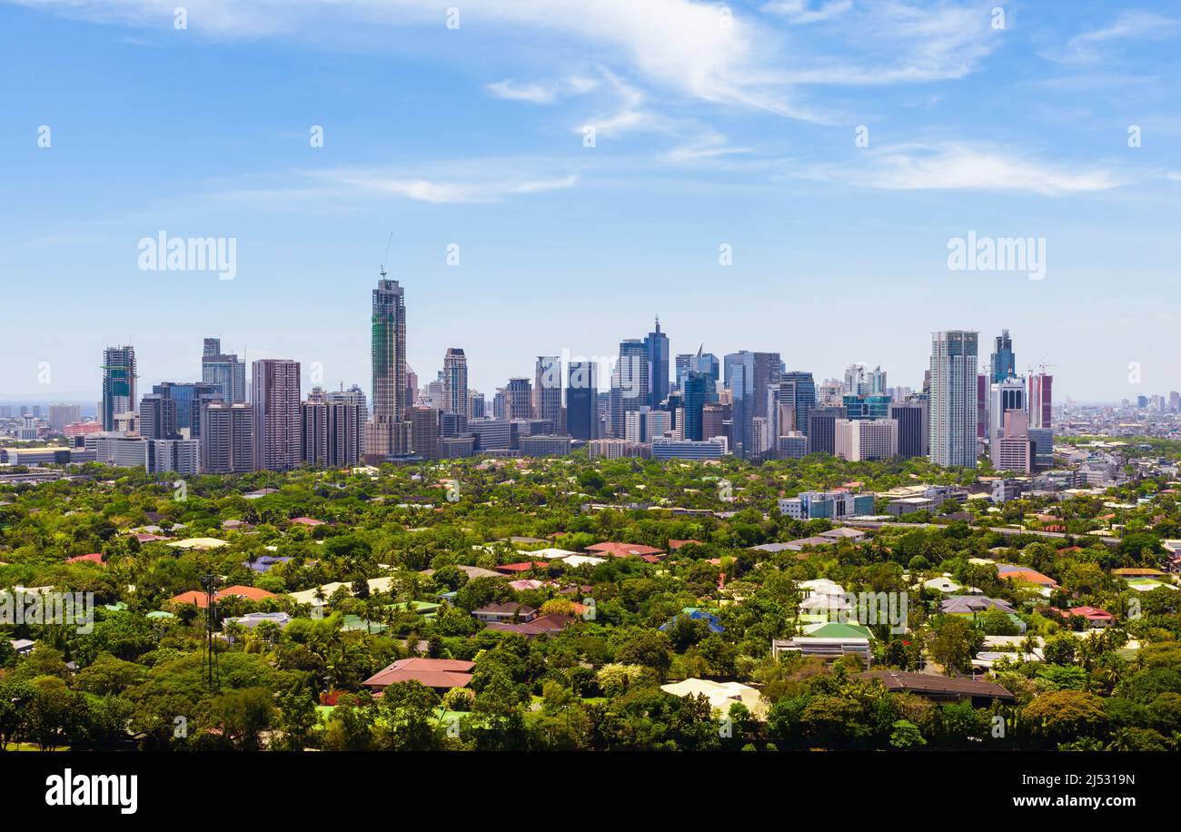 Skyline della città di Manila Filippine da una vista arial Foto Stock