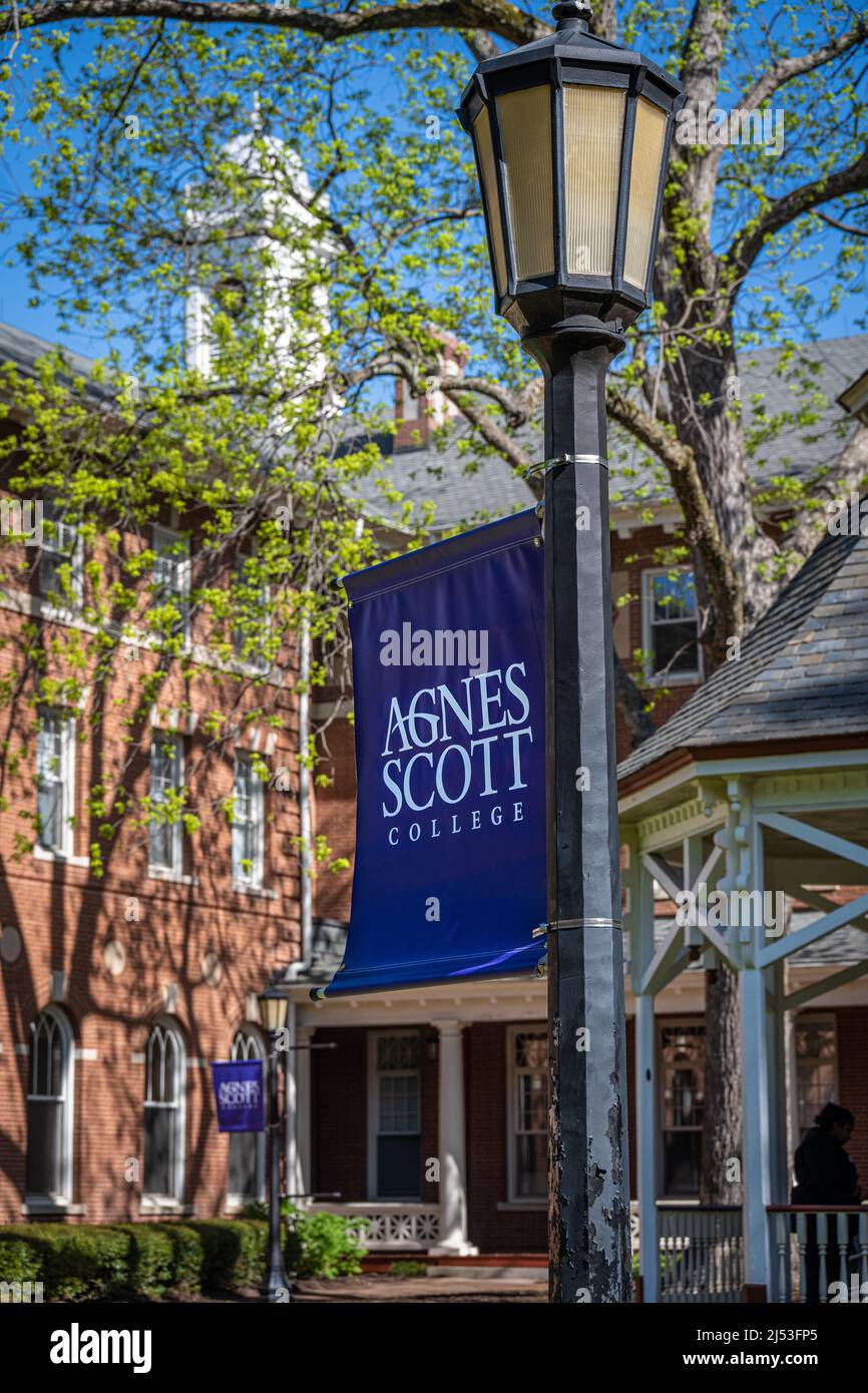 Agnes Scott College lampione banner sul campus Quad a Decatur, Georgia, appena ad est di Atlanta. (USA) Foto Stock