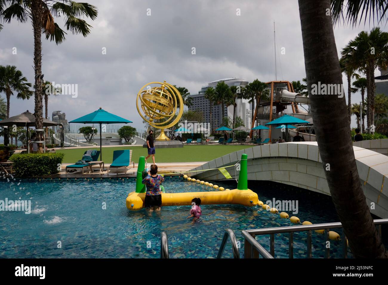 Centro Grande Point Pattaya Hotel zona piscina Terminal 21 Centro commerciale Parco Acquatico Muang Pattaya, quartiere di Bang Lamung, Chon Buri Foto Stock