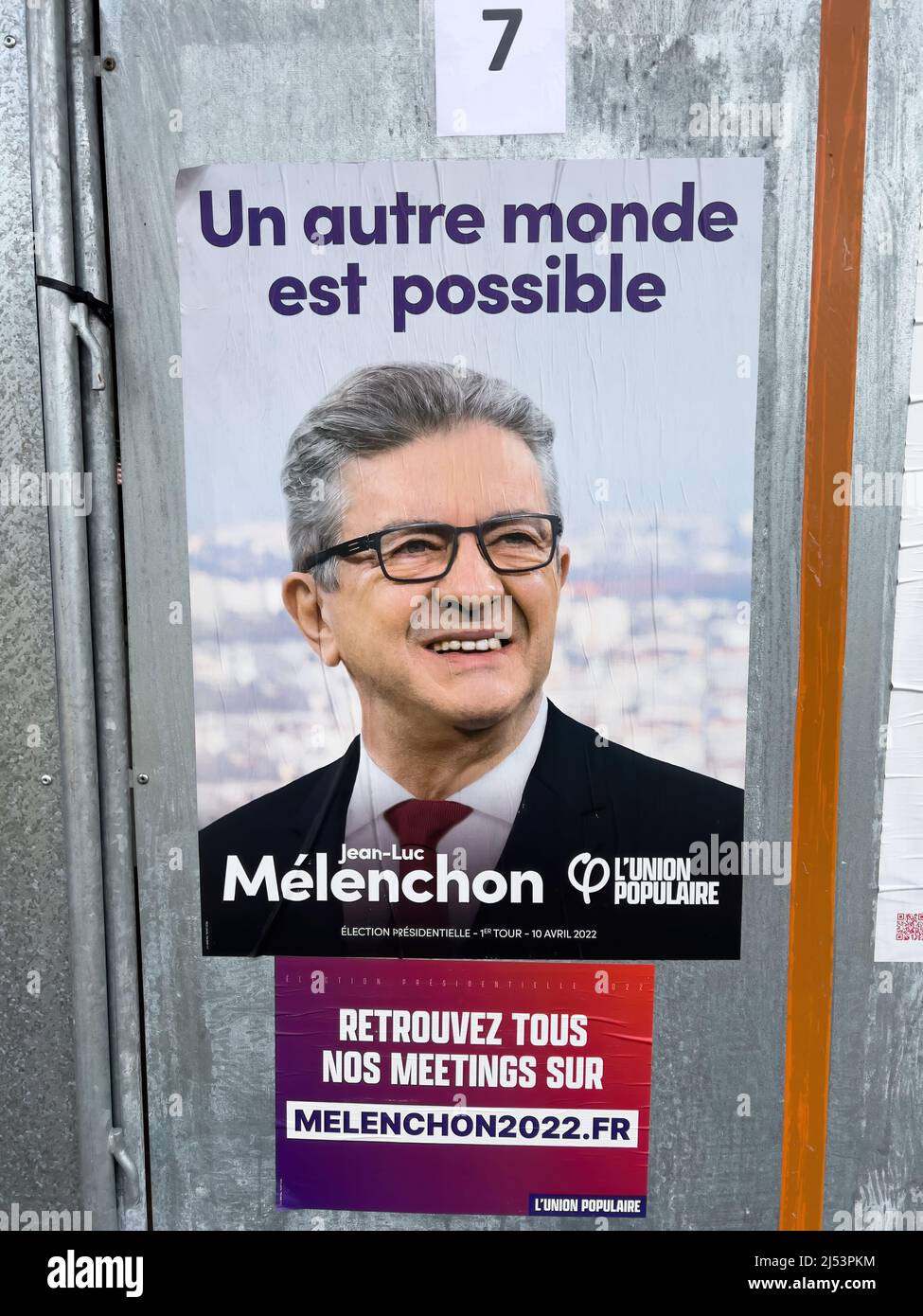 Kilstett, Francia - 9 apr 2022: 2022 elezioni presidenziali francesi con l'Union Populaire poster con Jean-Luc Melenchon Foto Stock