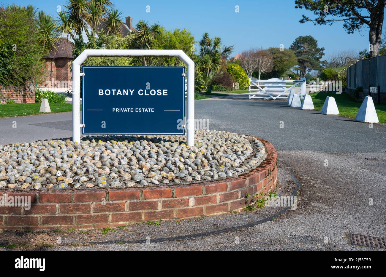 Cartello all'ingresso di Botany Close, una proprietà privata senza diritto pubblico di strada a Rustington, West Sussex, Inghilterra, Regno Unito. Foto Stock