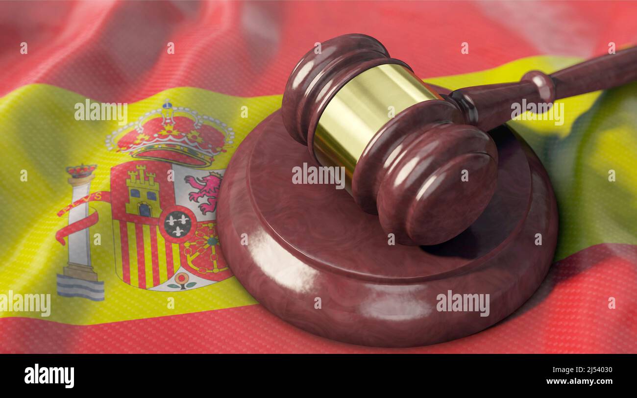 Gavel del giudice sulla bandiera della Spagna Foto Stock