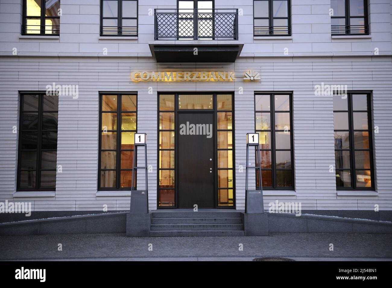 Sede principale della Commerzbank presso la Pariser Platz No. 1, Germania, Berlino Foto Stock